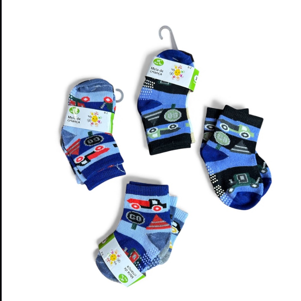 Toddler Socks NEW 9 total
Toddlers size